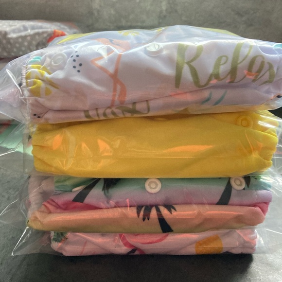 Happy Flute pocket cloth diaper with inserts - Picture 2 of 3